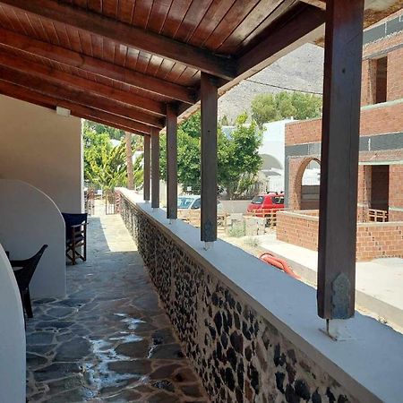 Anezinas Place Daire Perissa  Dış mekan fotoğraf